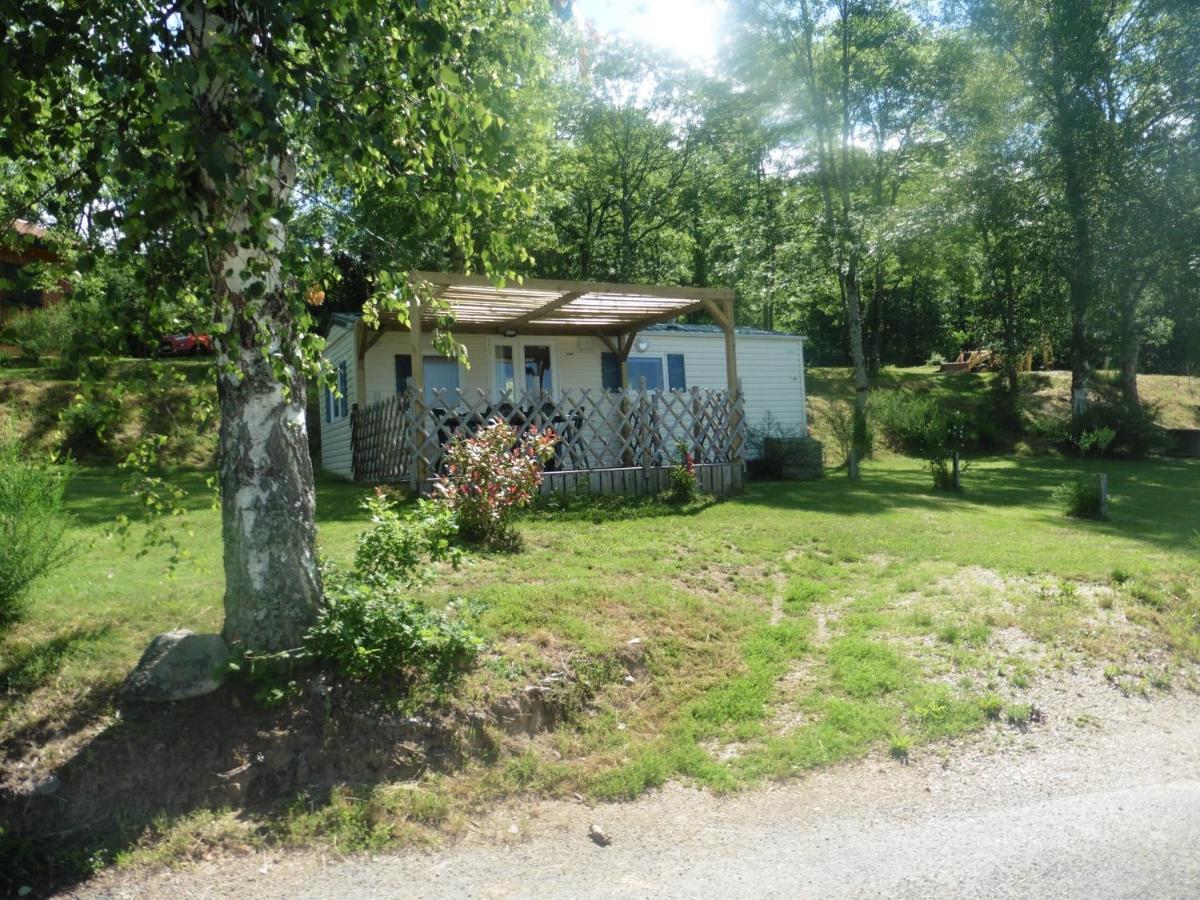 Camping Le Montbartoux Vollore-Ville Exteriör bild
