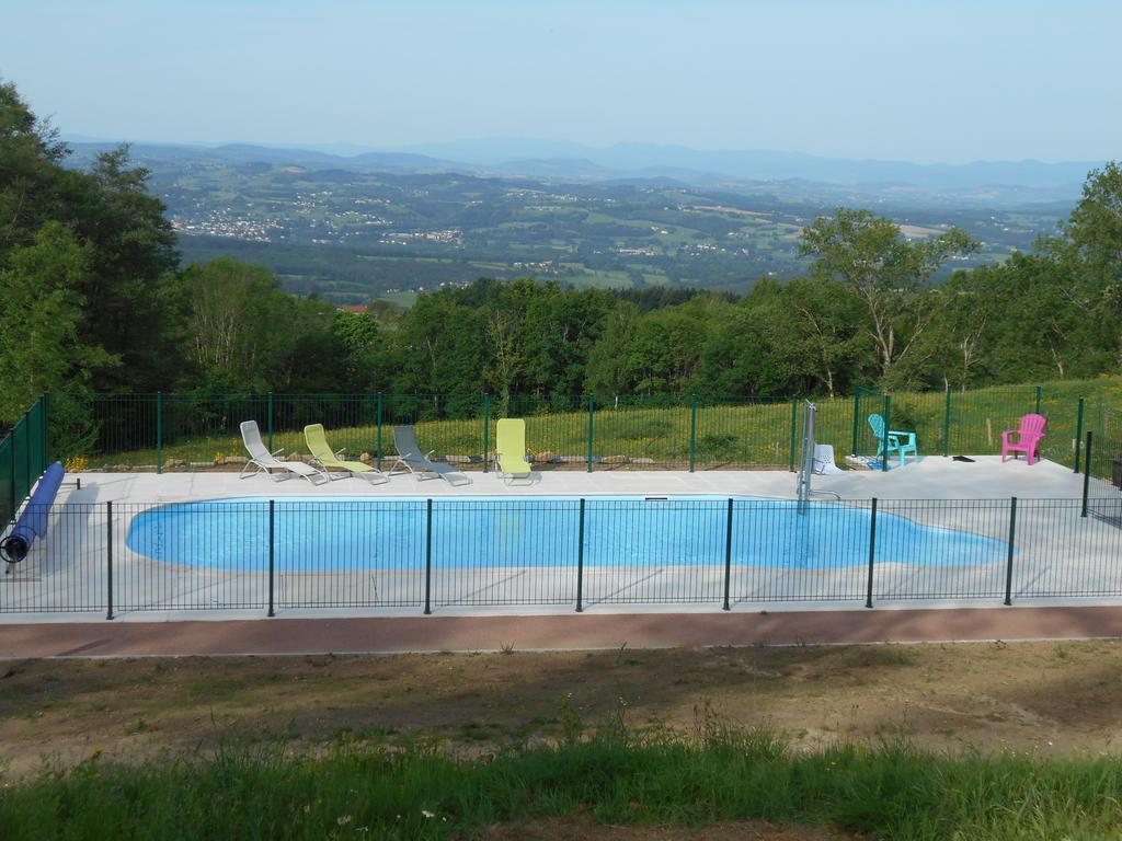 Camping Le Montbartoux Vollore-Ville Exteriör bild