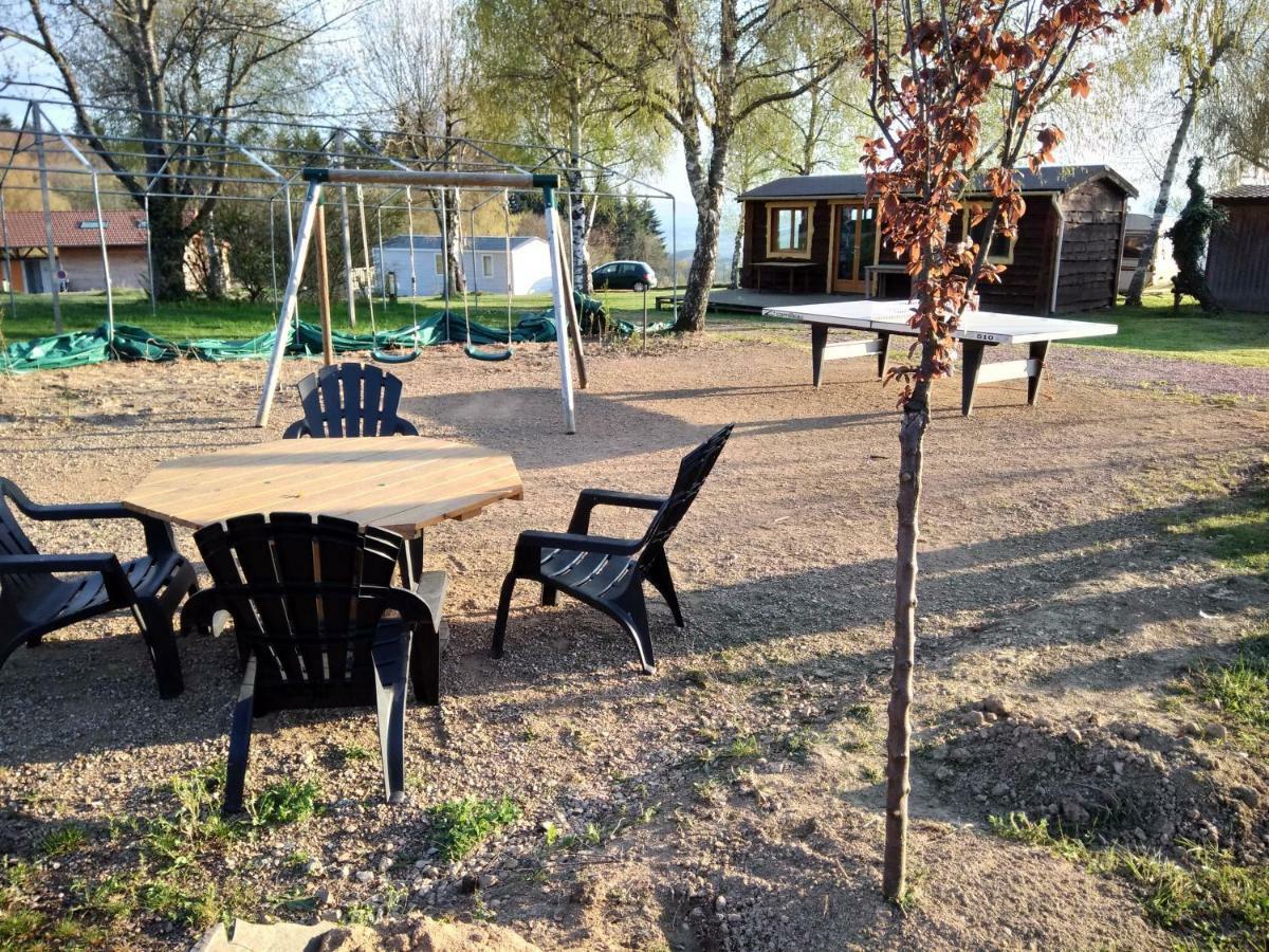 Camping Le Montbartoux Vollore-Ville Exteriör bild