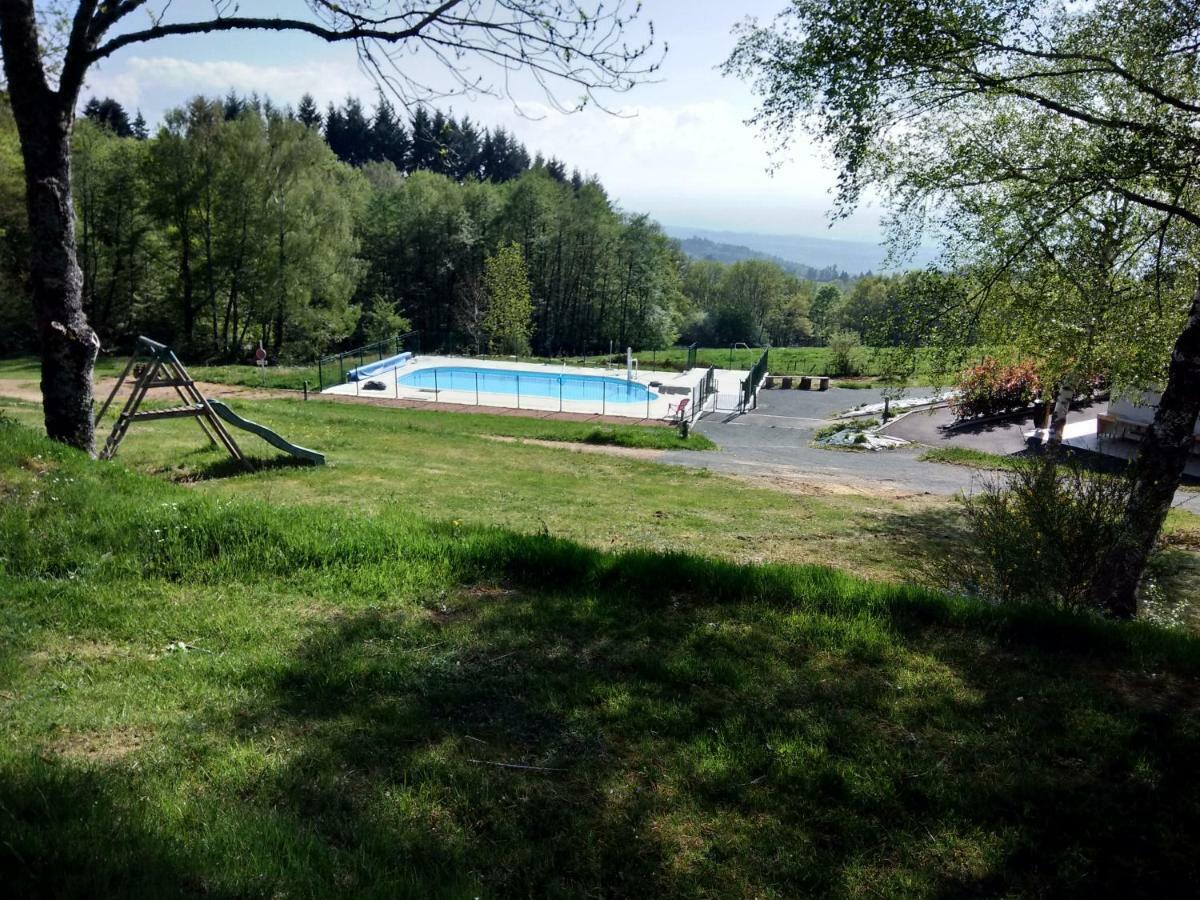 Camping Le Montbartoux Vollore-Ville Exteriör bild