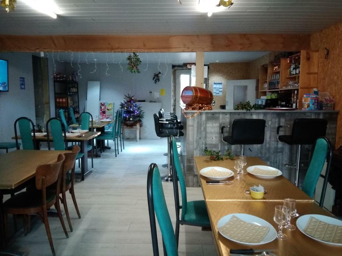 Camping Le Montbartoux Vollore-Ville Exteriör bild