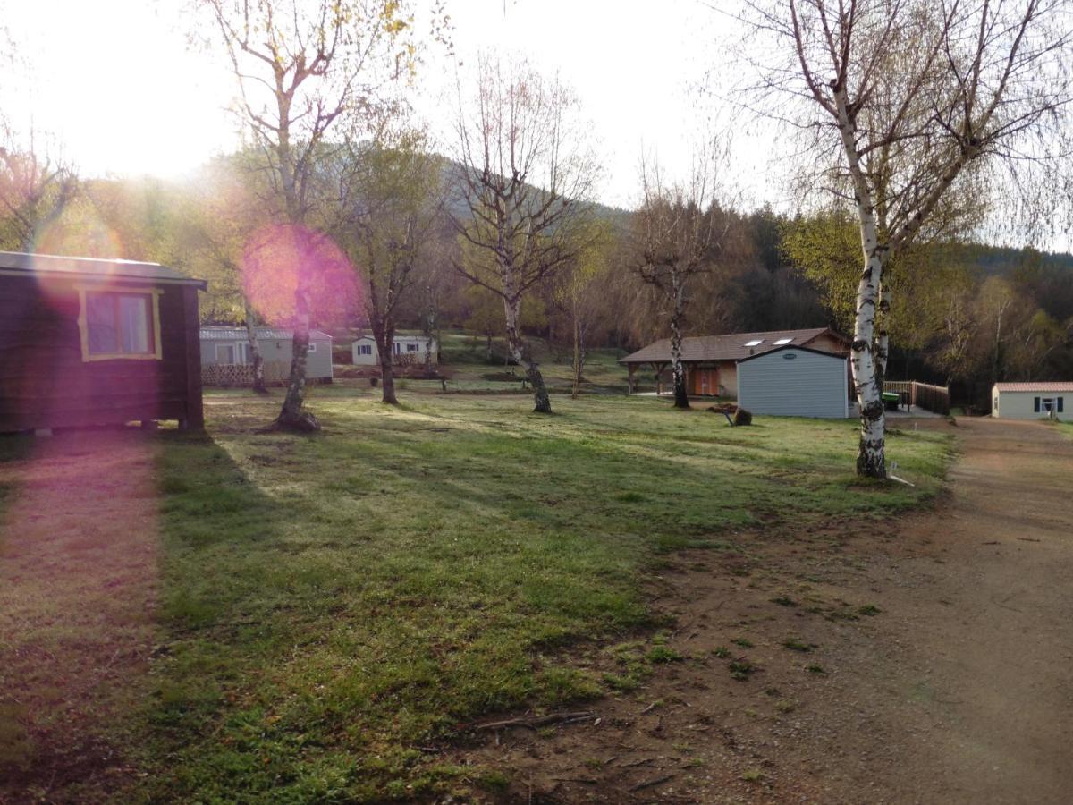 Camping Le Montbartoux Vollore-Ville Exteriör bild